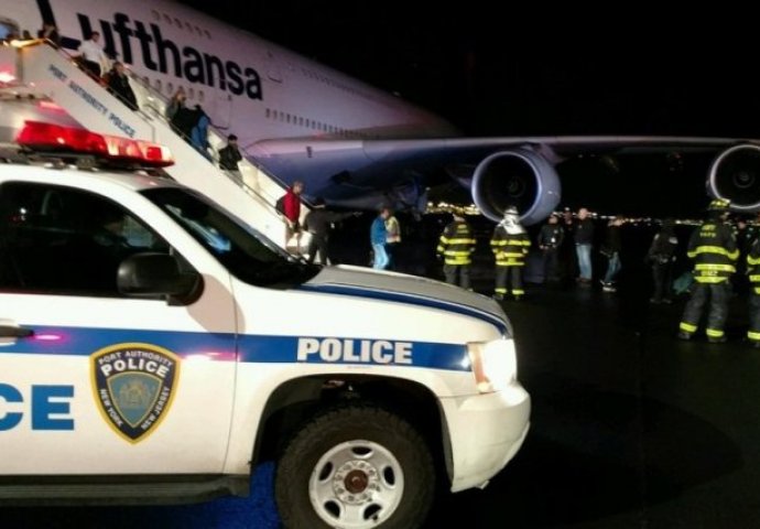 Avion Lufthanse primoran na slijetanje u New York zbog dojave bombe