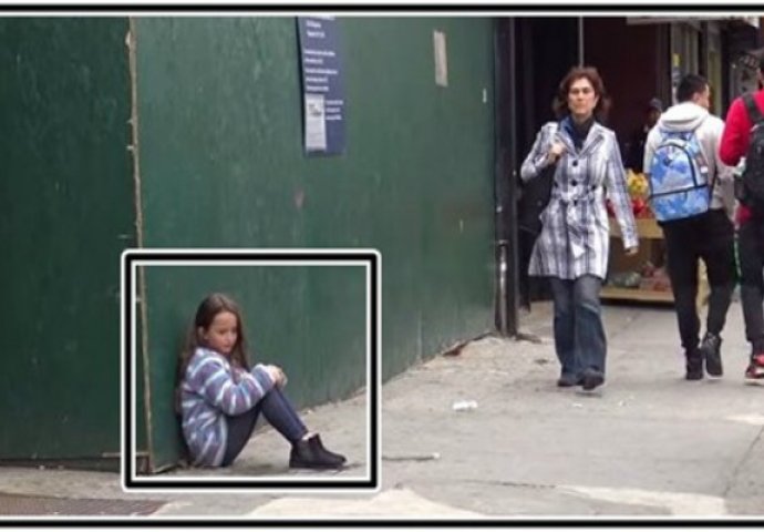 Sjedila je sama na ulici, a onda joj je prišao potpuni stranac i ponudio joj nešto šokantno (VIDEO)