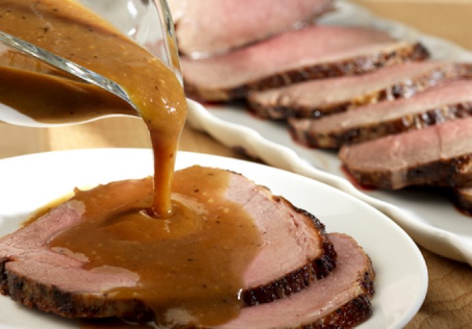 Kako očistiti fleke koje mogu nastati tokom novogodišnjih praznika?