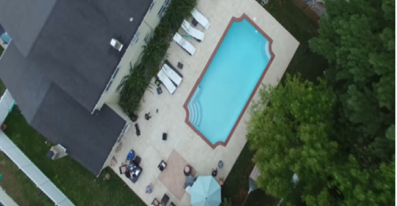 iPhone 7 bačen sa 80 metara u bazen, pogledajte da li radi (VIDEO)