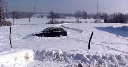 Za Audi Quattro snijeg nije problem, ne treba mu grtalica (VIDEO)