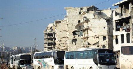 Iz šiitskih sela krenulo prema Aleppu deset autobusa s evakuisanim civilima