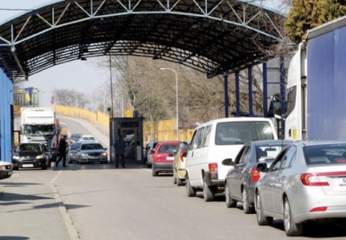 Na graničnom prijelazu Brod priveden državljanin BiH zbog prevare