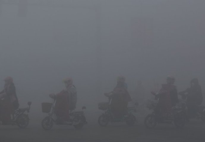 Kineski gradovi se guše u smogu već peti dan, zatvorene fabrike i škole