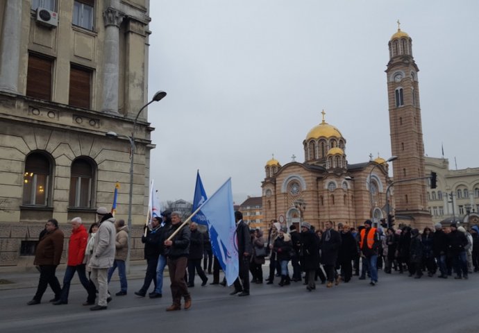 U Banja Luci počeo protest radnika