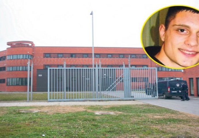 Jezivo ubistvo iza zatvorskih rešetaka: Krvlju ubijenog cimera pisao po zidovima ćelije