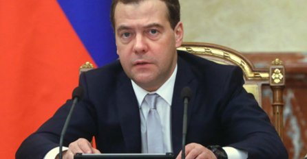 Medvedev potpisao ukaz, Rusija vraća BiH 125 miliona dolara