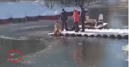 Plivao je po zaleđenom jezeru kako bi spasio psa od sigurne smrti (VIDEO)