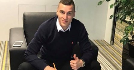 Zvanično: Ognjen Vranješ potpisao za AEK