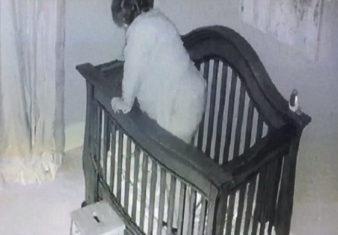 Ostavila je malu bebu baki na čuvanje, ali je kamera snimila nešto nevjerovatno (VIDEO)