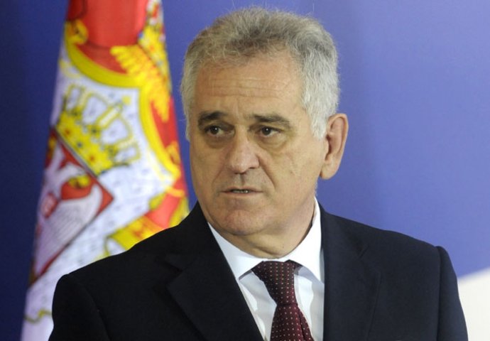 Tomislav Nikolić odustao od kandidature za predsjednika Srbije