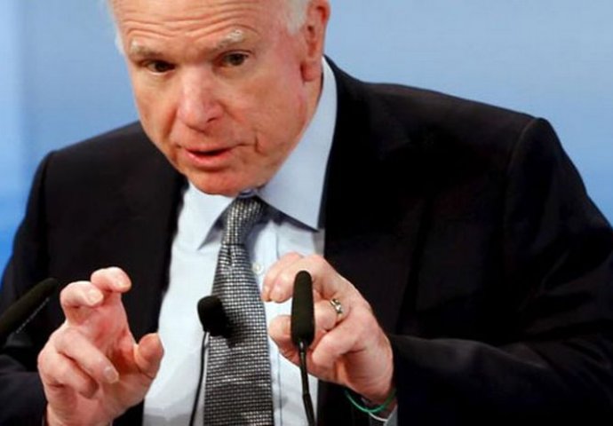 McCAIN: Smirite se, Trumpova Amerika ostaje uz NATO