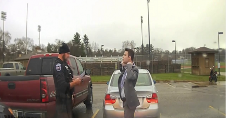 Policajac zaustavio studenta zbog prebrze vožnje: Kada je izašao iz auta, dogodilo se nešto neočekivano (VIDEO)