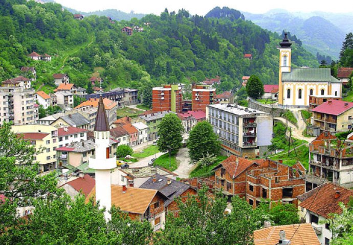 Odbornici SDA i SBiH napustili zasjedanje Skupštine Općine Srebrenica