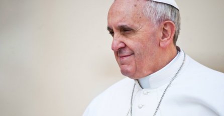Papa Franjo pozvao vjernike "da ne rađaju više djece nego što mogu priuštiti"