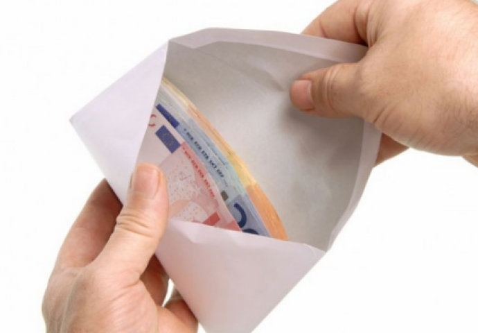 Evo kako da vam novčanik u 2017. godini  bude uvijek pun para (FOTO)