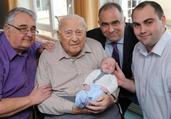 Jabuka ne pada daleko od stabla: Porodične fotografije koje su zapravo i nevjerovatne i simpatične u isto vrijeme (FOTO)