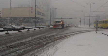 Zimska služba KJKP "Rad": Na terenu 49 vozila i 120 radnika