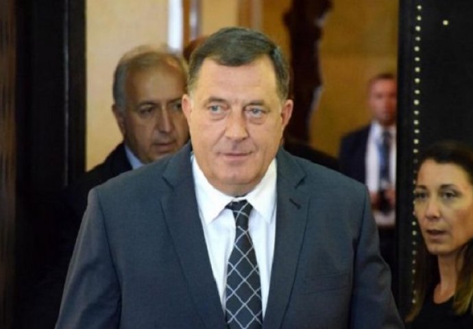 Milorad Dodik o 9. januaru: Da mogu, stranci i muslimani bi nam i Božić osporili, ali...