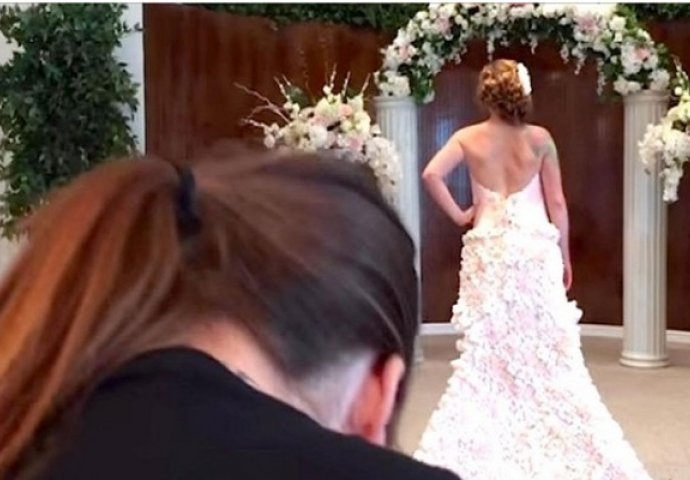 Izgleda kao sasvim obična vjenčanica, a kada se okrene ostavit će vas bez komentara (VIDEO)