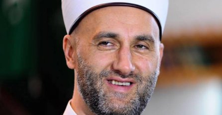 Efendija Muhamed Velić otvorio vrata sarajevske džamije za sve građane kojima je potrebna toplota, mir.. 
