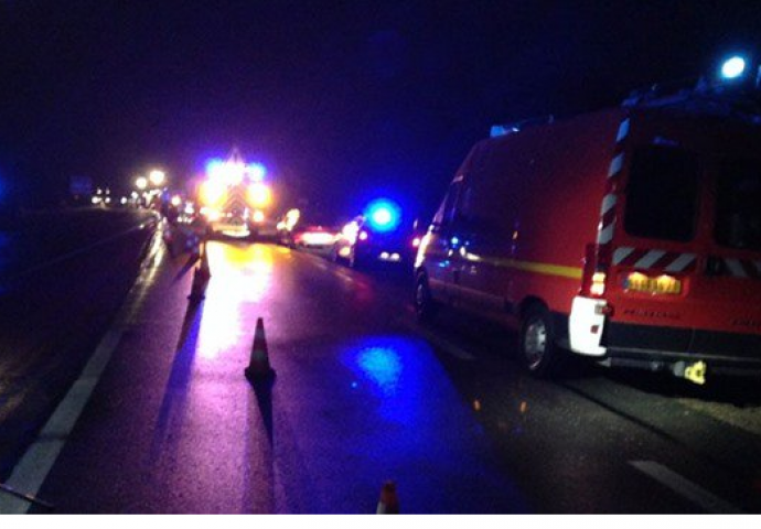 Teška nesreća u Francuskoj: Autobus sletio s autoputa, ima poginulih