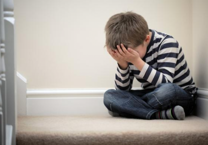 Odakle im ovako lude ideje? Neki roditelji su toliko kreativni u kažnjavanju djece da ćete se smijati cijeli dan kada pročitate (FOTO)