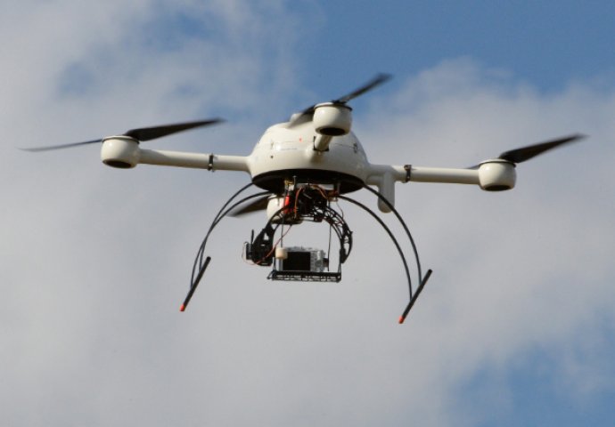 Pentagon ispitao jato od 103 mini drona
