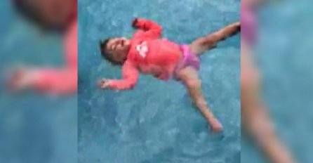Kada je ova beba upala u vodu svi su bili u šoku, ali onda se desilo nešto predivno (VIDEO)