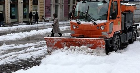 Zimska služba KJKP "Rad": Na terenu 19 vozila i 45 radnika
