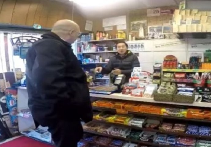 Stalno mu nestajala čokolada iz prodavnice: Vlasnik postavio kameru, snimak ga šokirao (VIDEO)