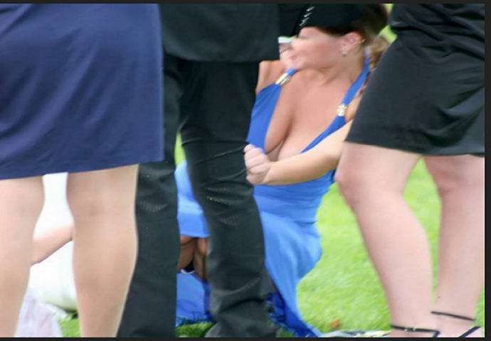 Ovako to izgleda kada djeveruša provokativnom haljinom skrene svu pažnju na sebe (FOTO)