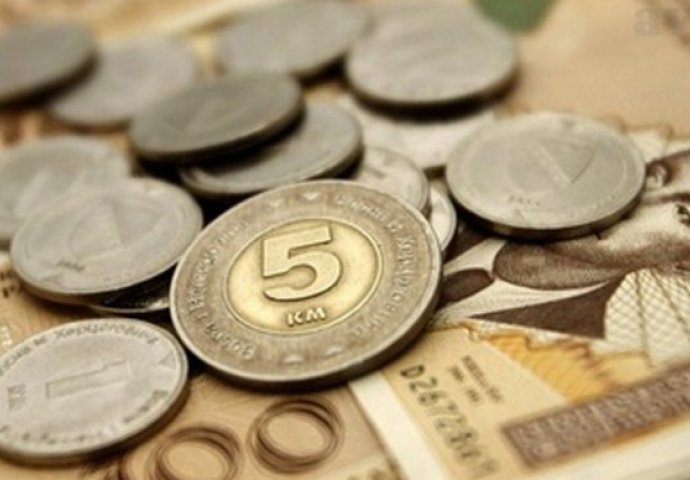 Najveća prosječna plaća u Sloveniji, najmanje u Makedoniji, Srbiji i BiH