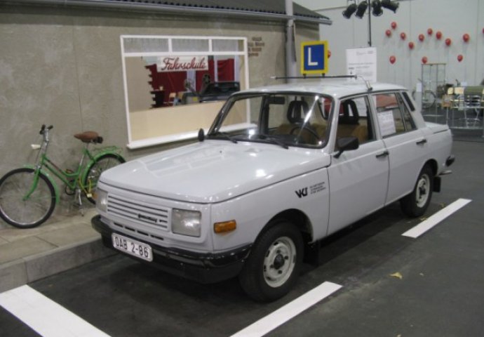 Nostalgija na četiri točka:  Prisjetili smo se najpopularnijih automobila u bivšoj Jugoslaviji! (FOTO)