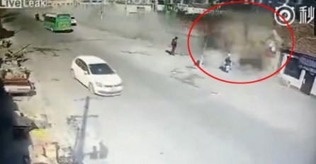 Stravično: Kamionom pokosio tri kuće, ubio četiri osobe! (VIDEO)