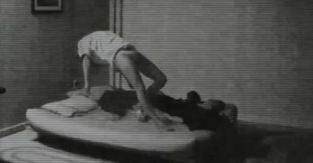 Postavio kameru i snimio djevojku kako spava, zaledila mu se krv u žilama kada je pogledao snimak (VIDEO)