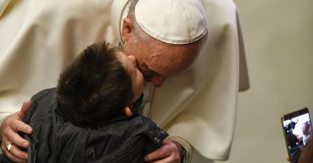 Papa danas poručio djeci svih vjera u BiH: Molite se za jedinstvo Bosne i tako možete spasiti svijet!