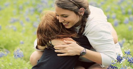 ''Imam mlađu sestru i mnogo voli da zna šta se dešava u mom životu''