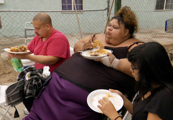 Pakleno prejedanje: Dogurala do 300 kg kada je saznala šta joj je muž uradio (FOTO)