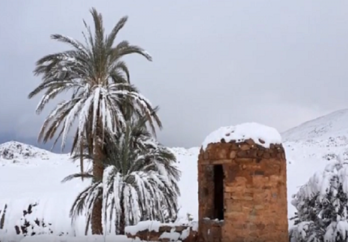 U Sahari palo metar snijega: Pogledajte kako to izgleda (VIDEO)