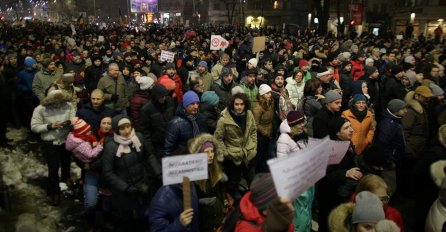 Protesti u Rumuniji, u Bukureštu na ulicama 15.000 ljudi