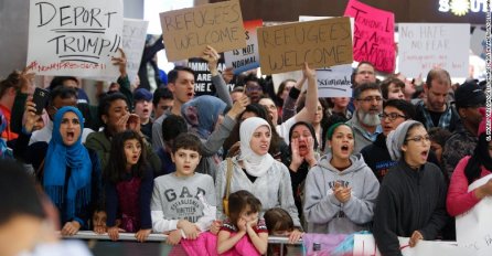 Trumpu ne ide sve kao po loju: Sudija u SAD suspendovao dio odluke koja je  uzdrmala svijet