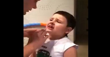 Vađenje zuba na "stari" način, ovako nešto još niste vidjeli (VIDEO)