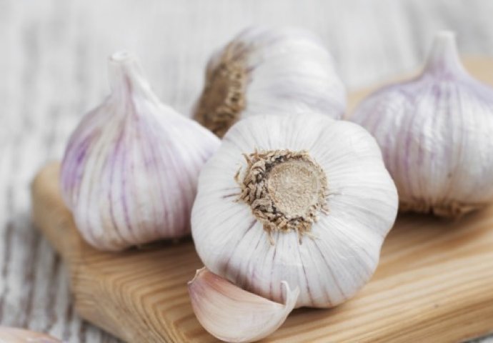 Ako 12 dana zaredom pijete ovaj nevjerovatan napitak napravljen po receptu naših starih, možete odmah baciti zdravstvenu knjižicu! 