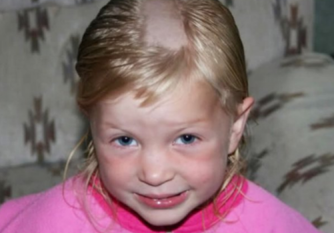 Šta se desi kada dijete poželi da bude sam svoj frizer? Krajnji rezultati su kajanje i smijeh  (FOTO)