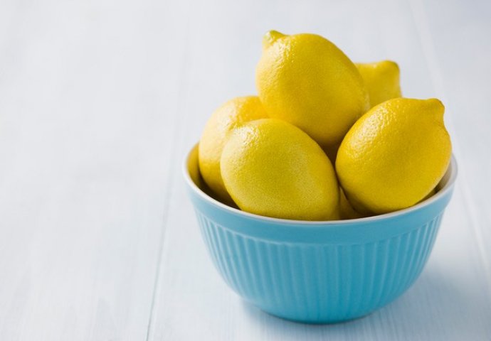 Isjecite 4 limuna na ovaj način i stavite ih u uglove svoje spavaće sobe: Već sutradan primijetit ćete drastičnu razliku! 