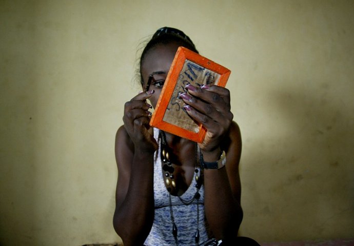 ANĐELI SMRTI: U ovim bordelima na desetine hiljada prostitutki ima sidu, miris bolesti se osjeća u vazduhu (FOTO)