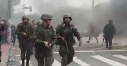  Haos u Brazilu i dalje traje: Ubijeno najmanje 52 ljudi, vojska počela da zavodi red (FOTO) (VIDEO)