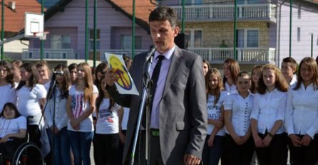 Direktor sarajevske škole osuđen na 10 godina za pedofiliju: Učenicu odveo u prostoriju da zadovolji seksualni nagon!