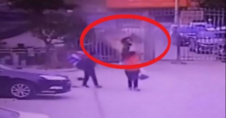 Dječak iz Kine krenuo je da baci petardu u šaht, nakon ovoga imat će traume cijeli život (VIDEO) 